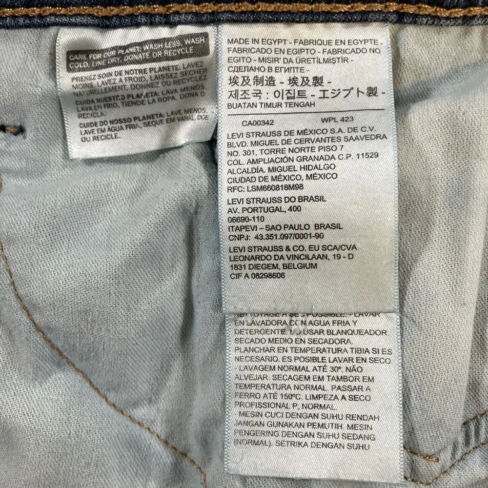 Levi's 541 Athletic Taper Fit Men's 46X32 Jeans Dark Wash Stretch